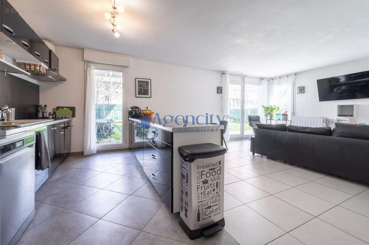 Appartement à LOGNES