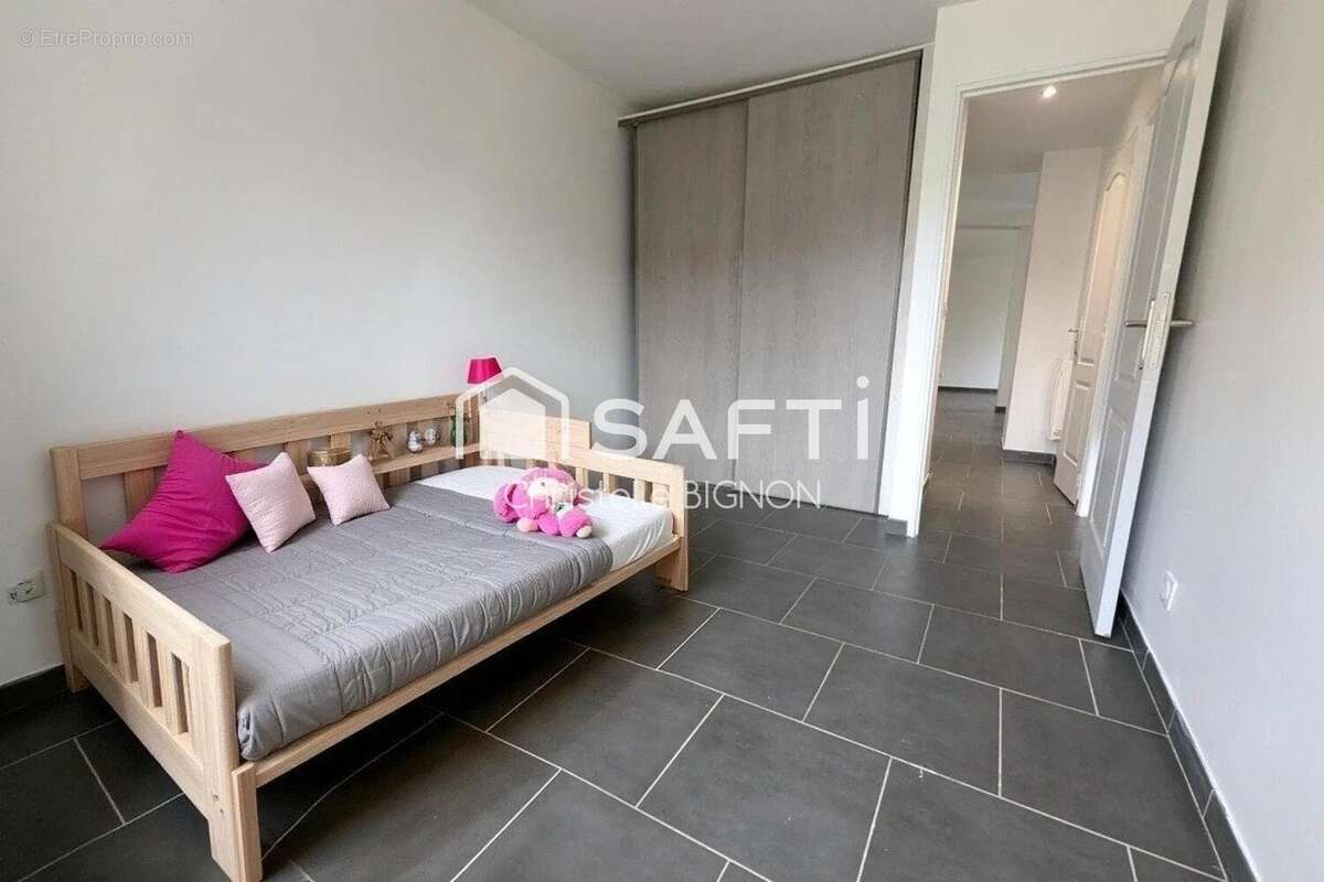 Maison 63 m² à Mogneville  - photo 4