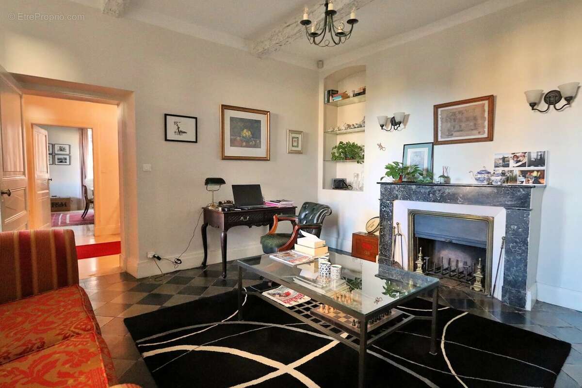 Élégante maison de ville. - photo 12
