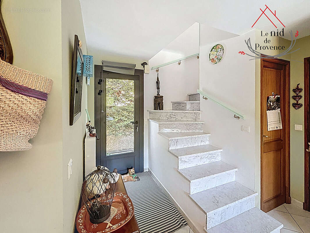 Maison à PERNES-LES-FONTAINES