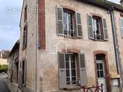Appartement à SAINT-JULIEN-DU-SAULT