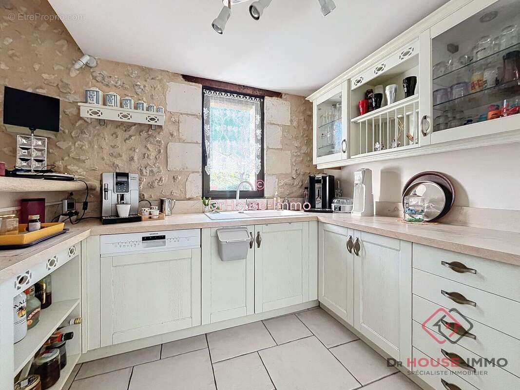 Maison à SAINT-ASTIER