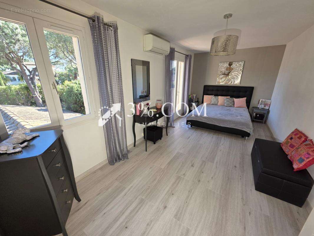 Maison à FREJUS