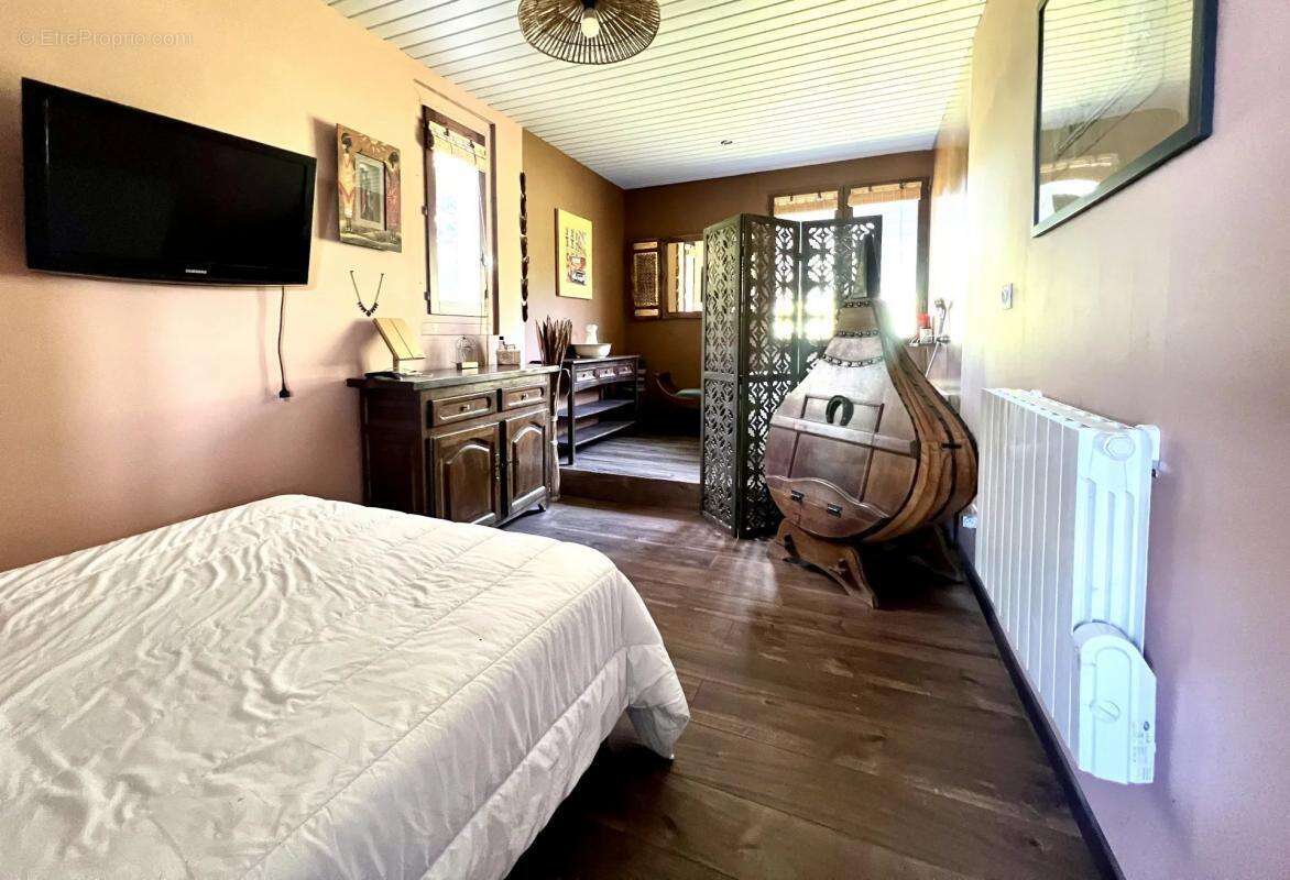 Maison à SAINT-LAURENT-DES-VIGNES