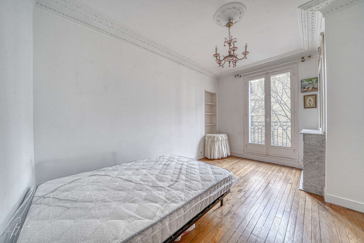 Appartement à PARIS-20E