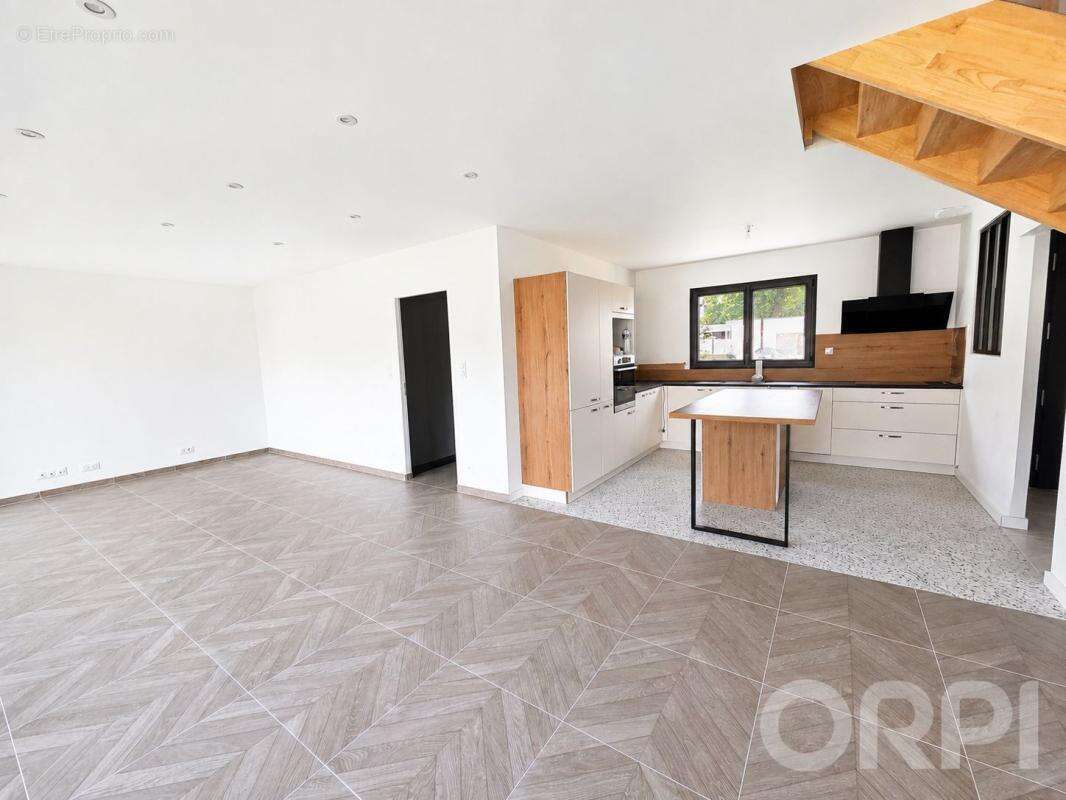 Maison contemporaine T6 de 2024 - photo 3