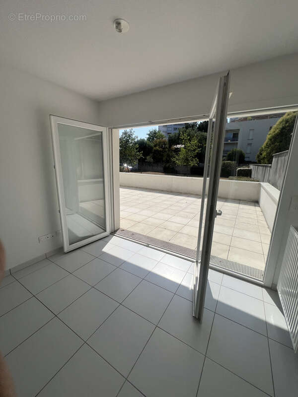 Appartement T3 Très grande terrasse - photo 10