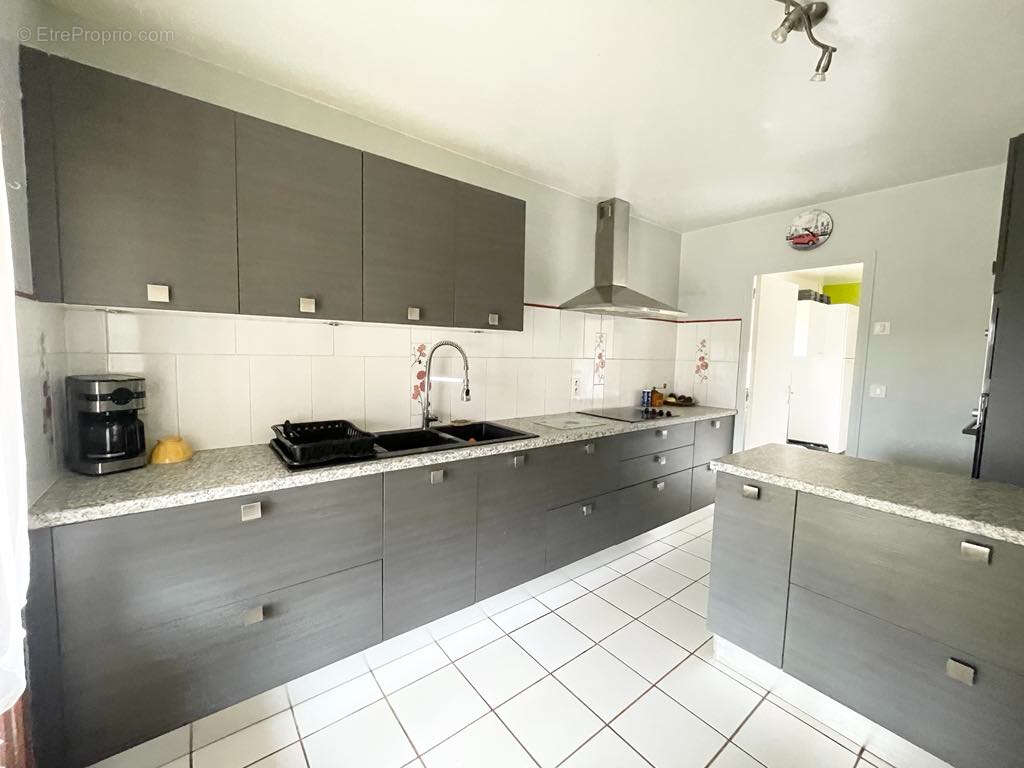 Maison plain-pied Nadaillac 3 chambres 103 m2 - photo 7