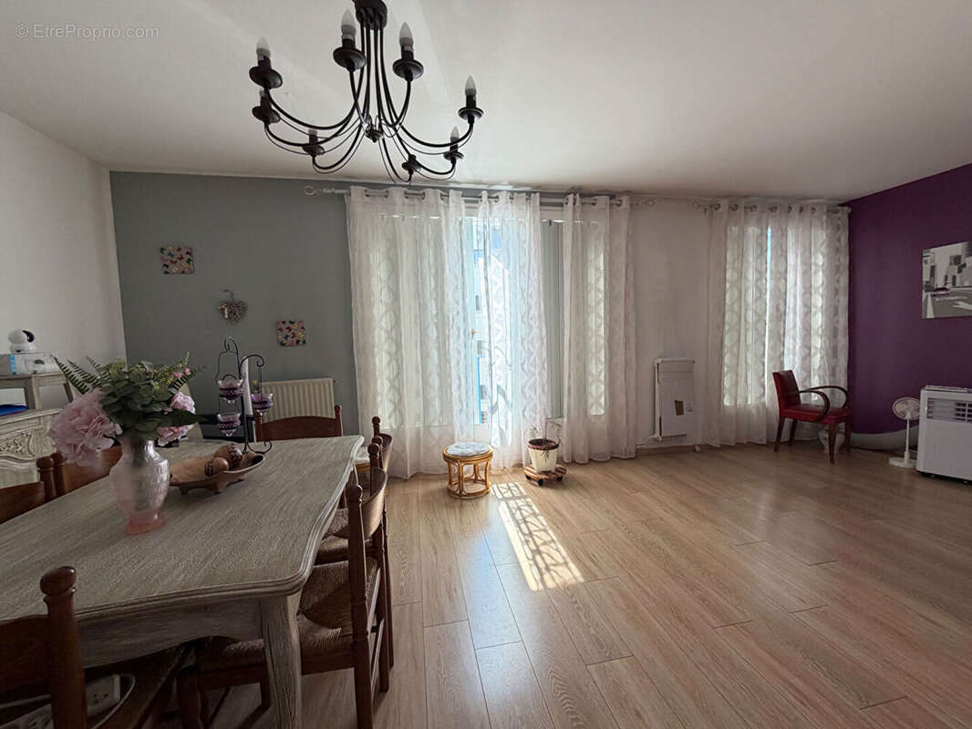 Appartement Olivet 3 pièce(s) 65.71 m2 - photo 2