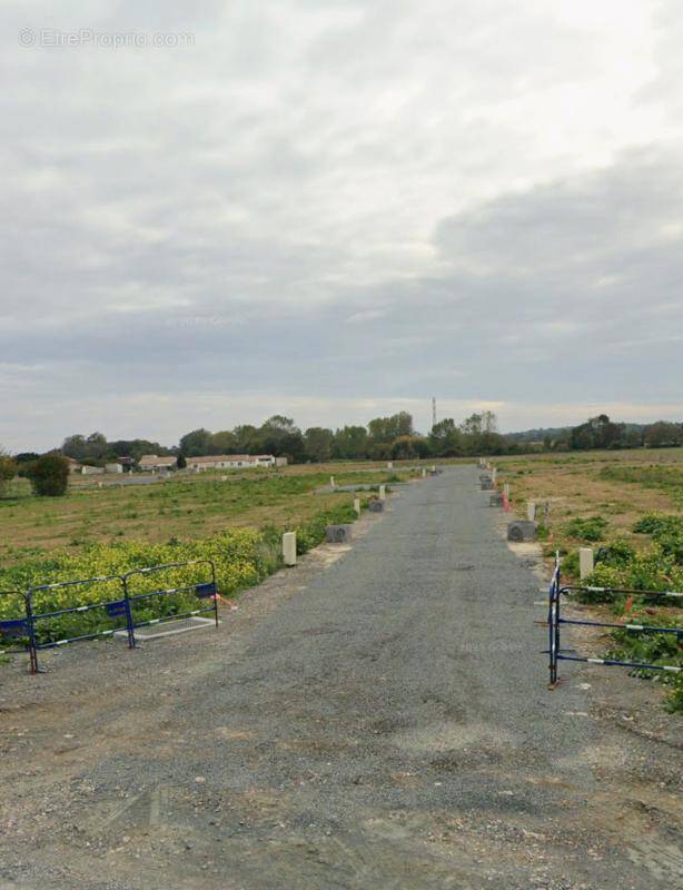 Terrain à VILLEDOUX