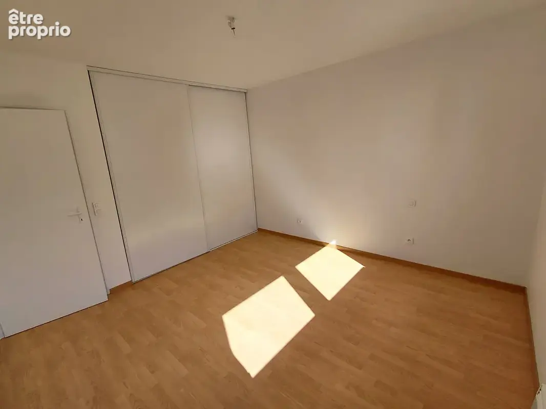 Appartement hyper centre ville de challans - photo 4