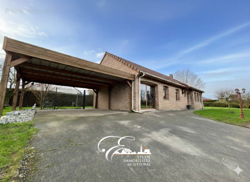 Maison à BAYENGHEM-LES-EPERLECQUES