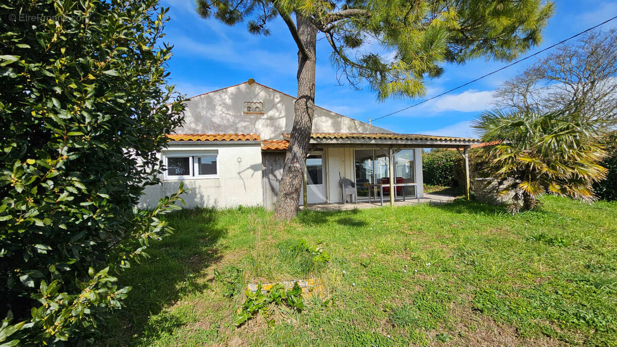 Maison à PORT-DES-BARQUES