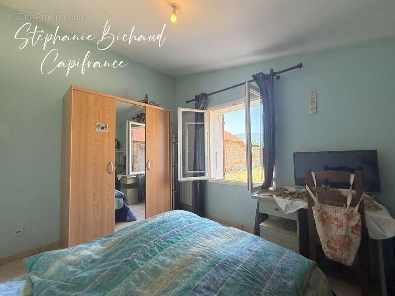 Maison à LARDIER-ET-VALENCA