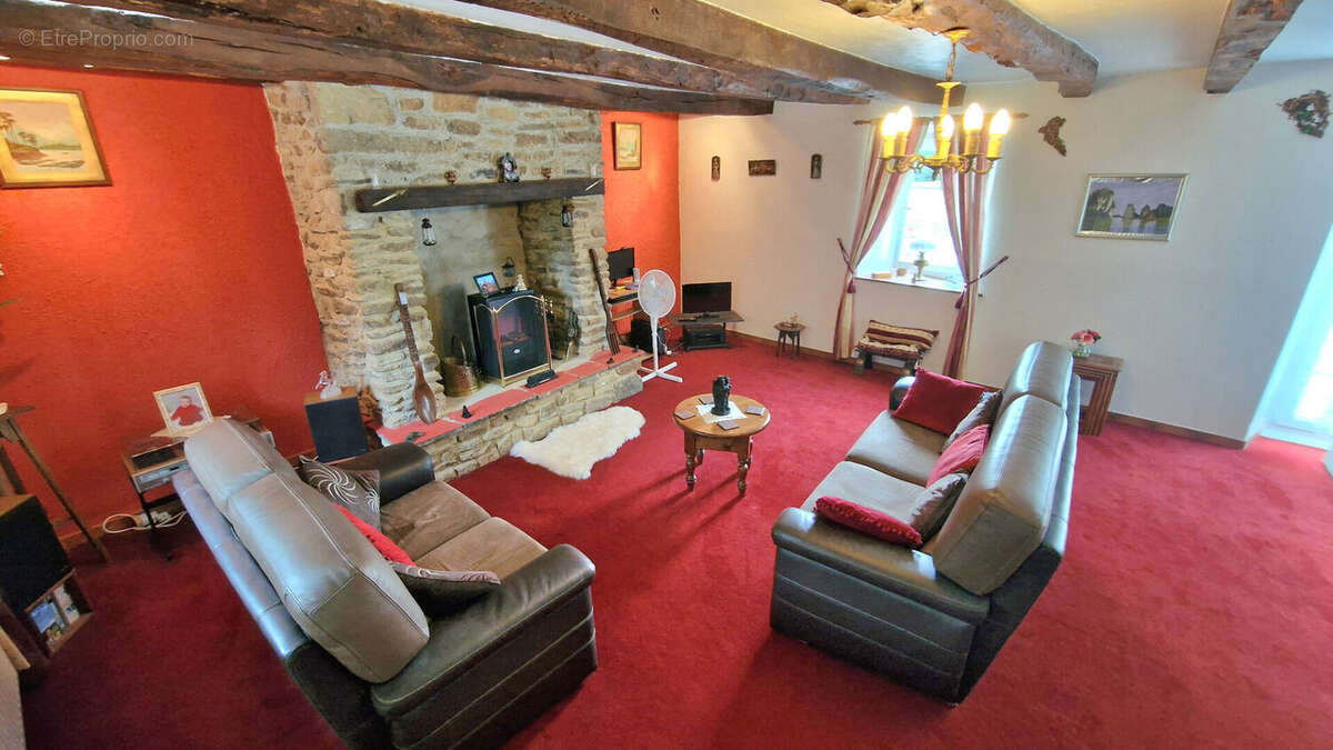 CÔTES D'ARMOR  Plemet - Belle et spacieuse maison en pierre avec gîte de 2 chambres, grand jardin, garage, parking, rural. - photo 8