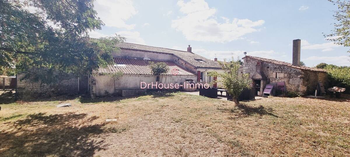 Maison à POUILLE