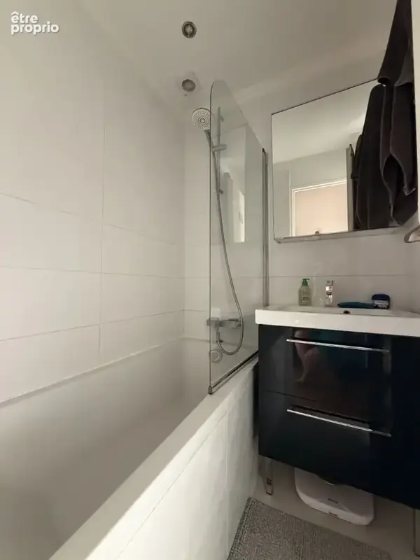 VENCE VOSGELADE : Maison mitoyenne d'angle 3 Pièces 34.5 m2 - piscine  - parking - photo 8