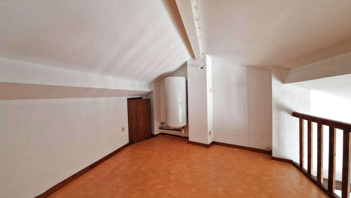 Appartement à VELAUX