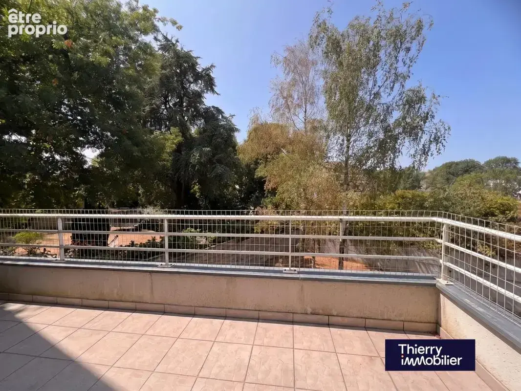 Beau t3 avec terrasse - couëron bourg - photo 5