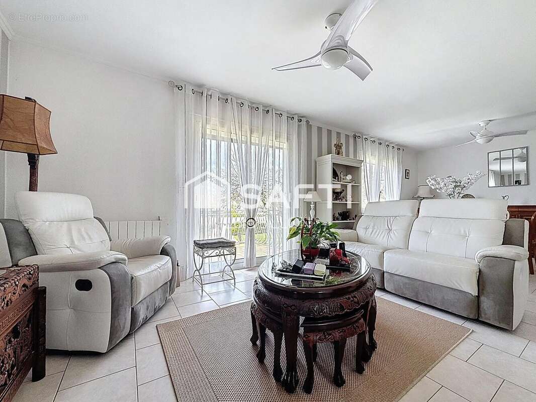 Photo 3 - Maison à SALLES