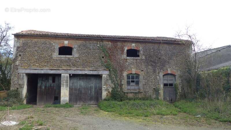 Maison à ASSAIS-LES-JUMEAUX