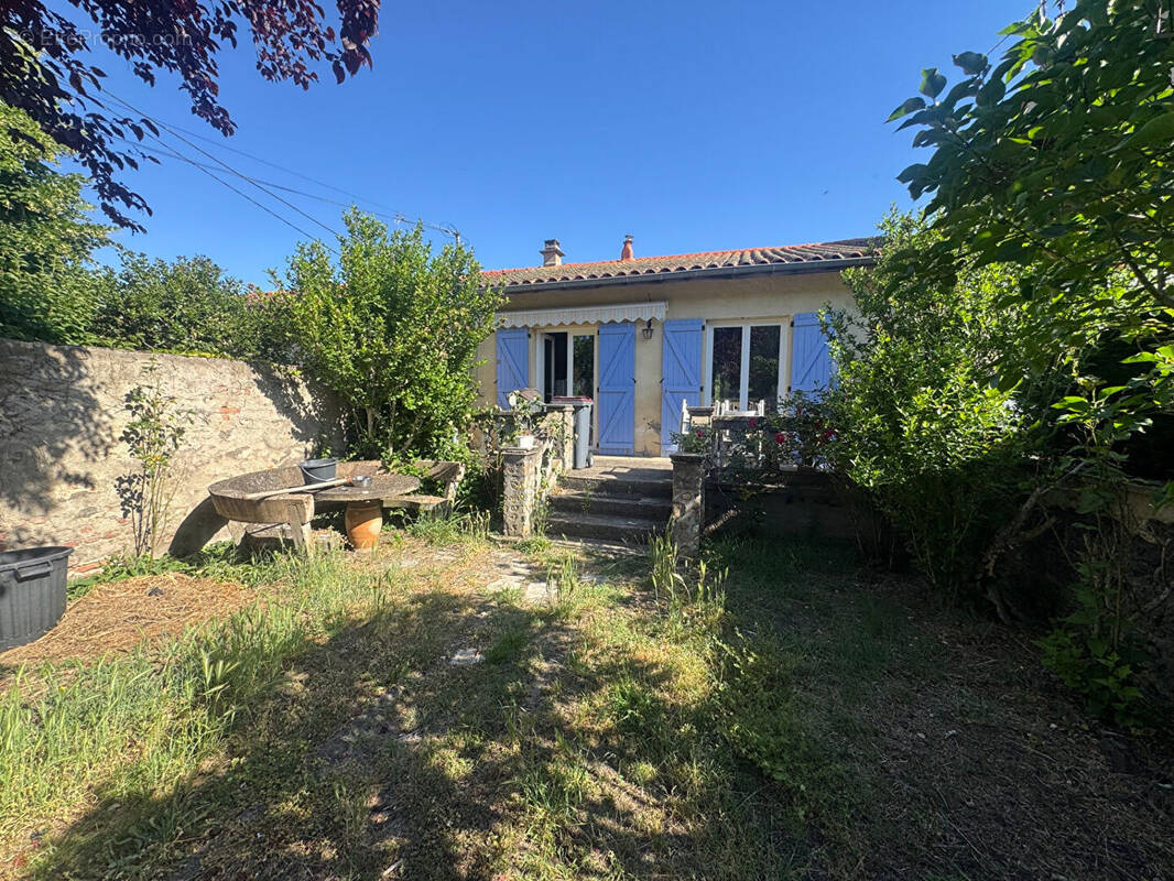 Maison à AUZON