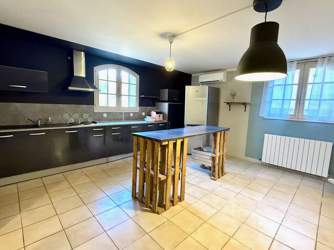 Maison à SUZE-LA-ROUSSE