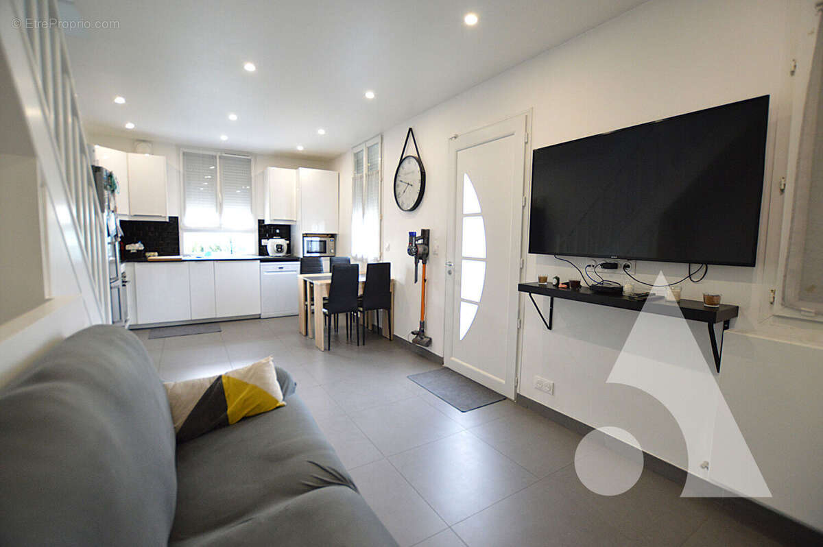 Maison à MONTIGNY-LES-CORMEILLES