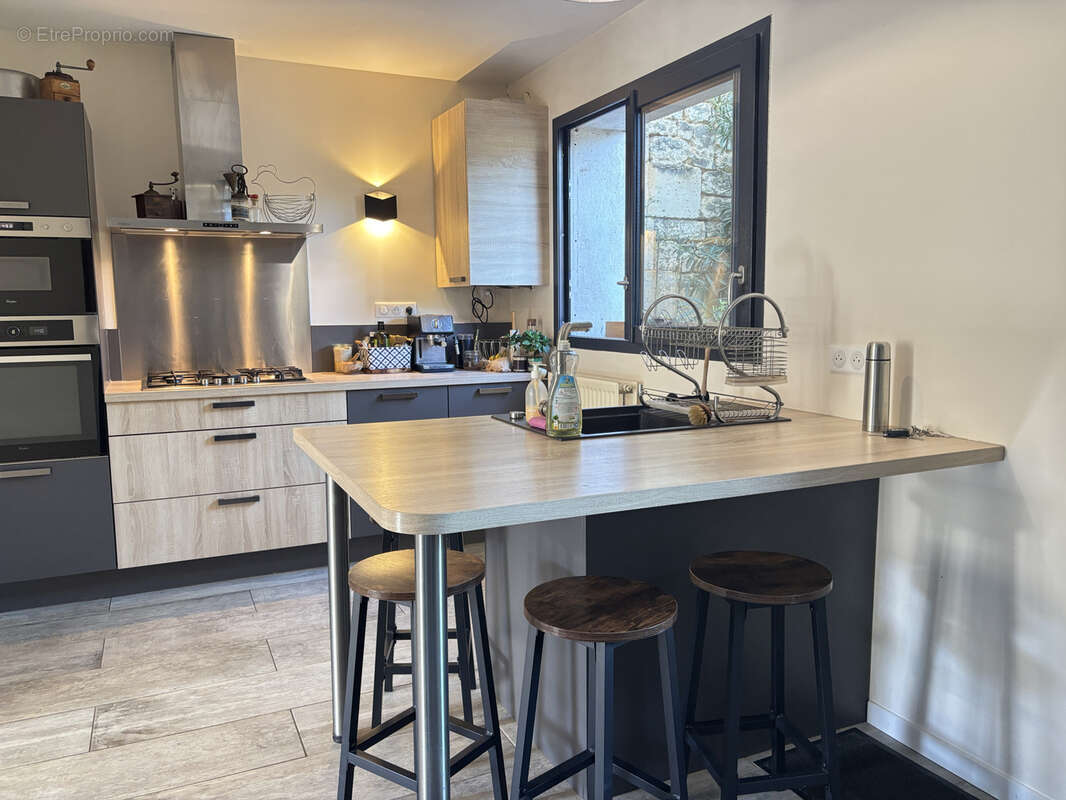 Maison à MAGNAC-SUR-TOUVRE