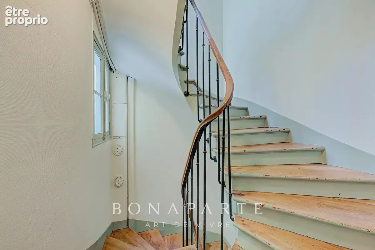 Paris 16 - studio rénové à proximité du triangle d’or - photo 8
