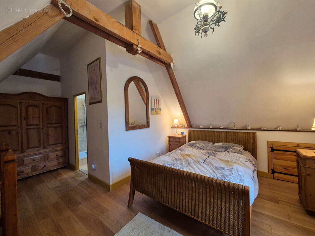 Maison à BEAULIEU-SUR-DORDOGNE