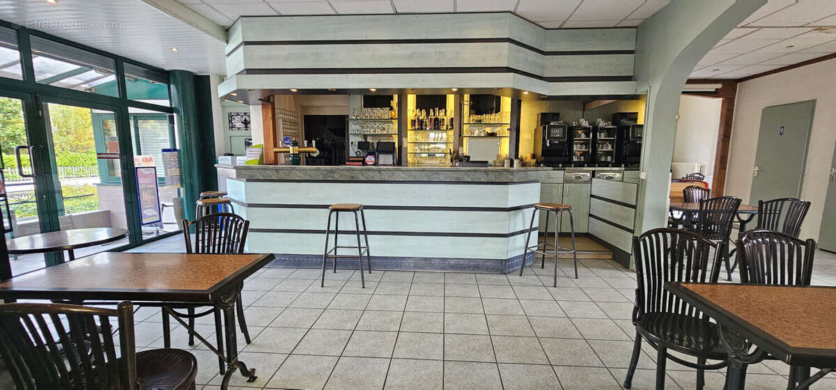 Thonon les Bains. A vendre fond de commerce Bar, restaurant, PMU, FDJ - photo 4