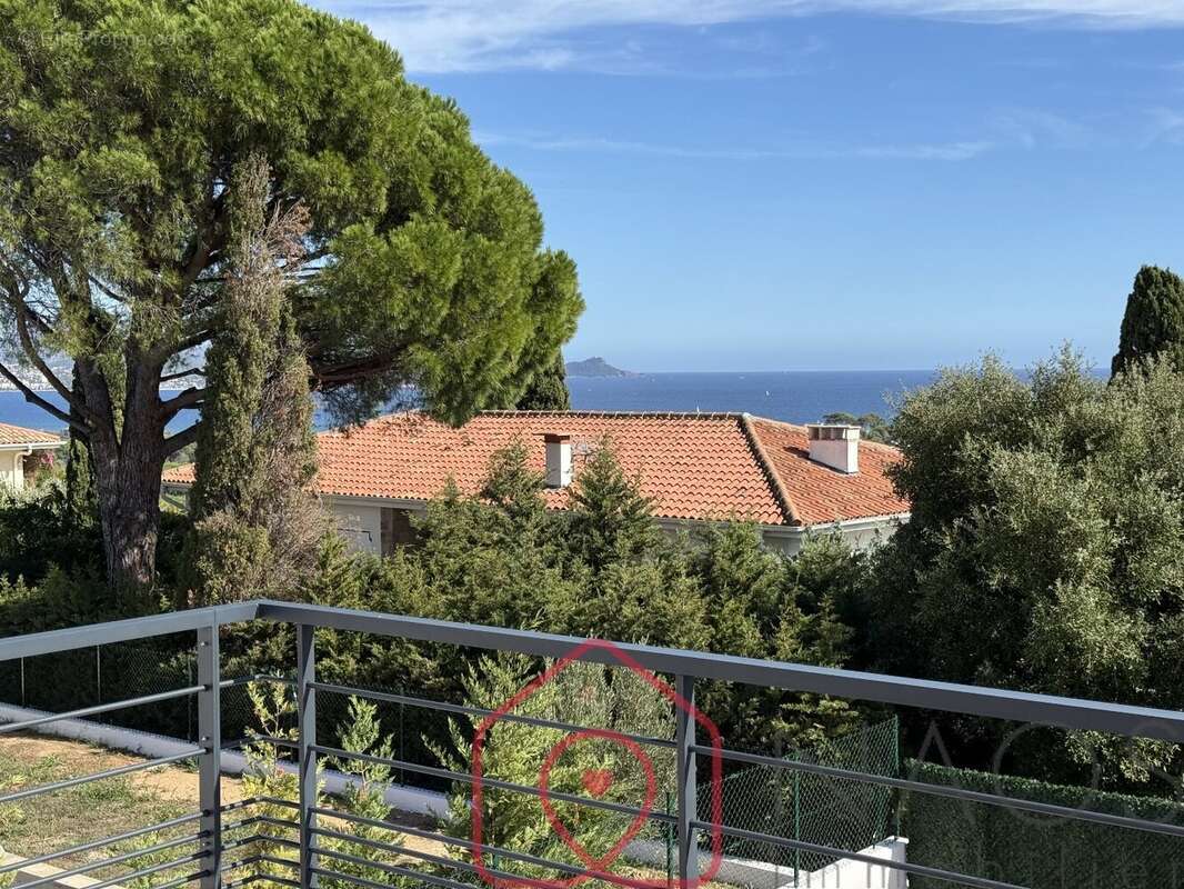 Maison à FREJUS