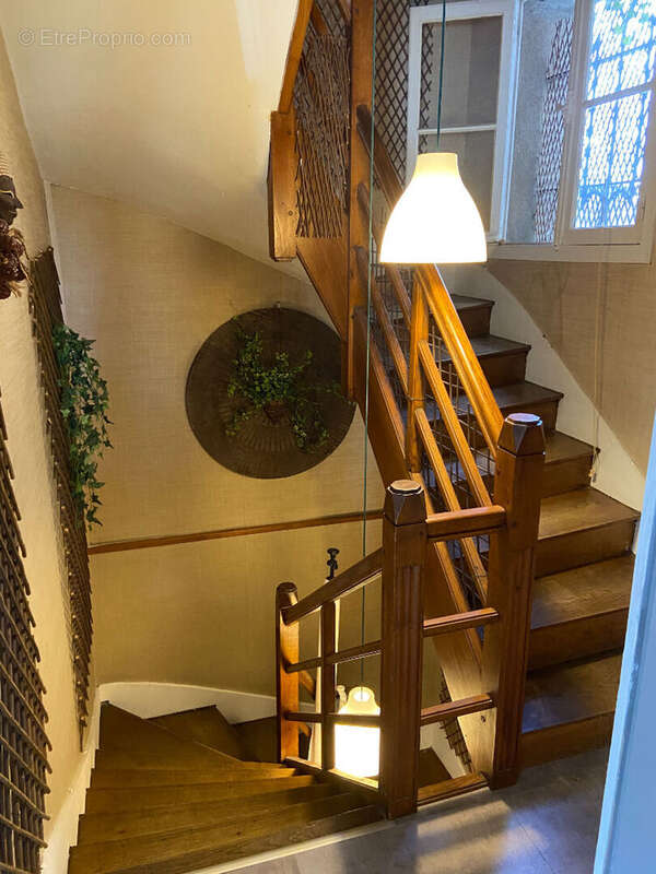 Bel appartement T2 dans Vendôme avec grand garage privatif.. - photo 10
