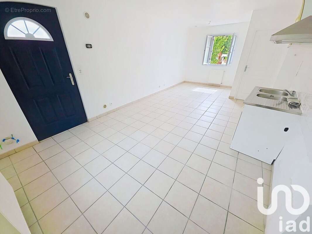 Photo 4 - Maison à CHAZELLES