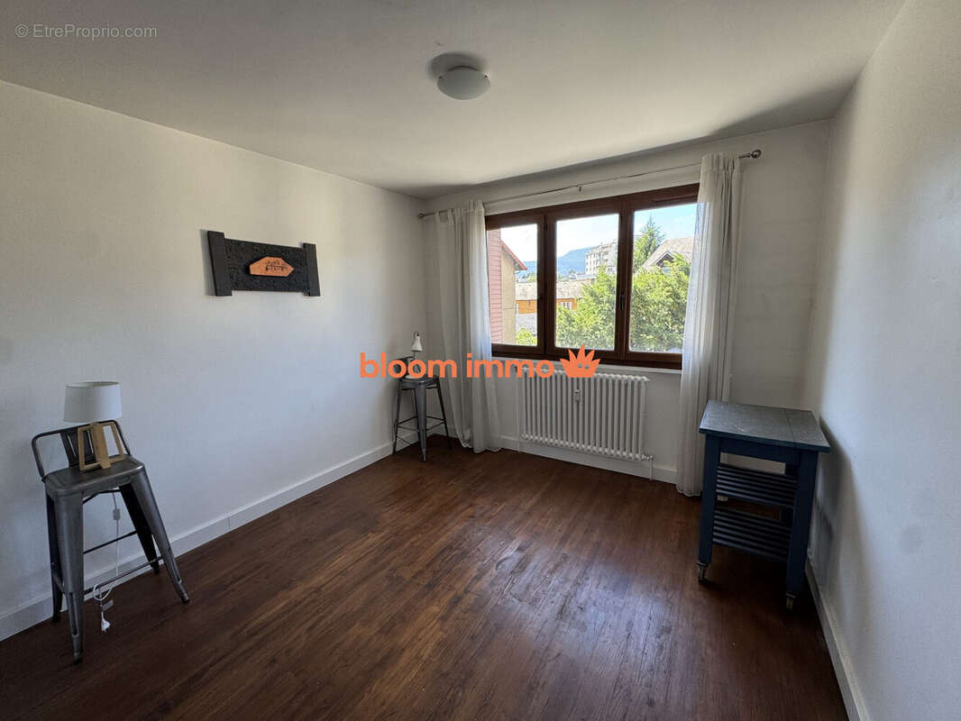 Appartement 82 m² à Chambery  - photo 8