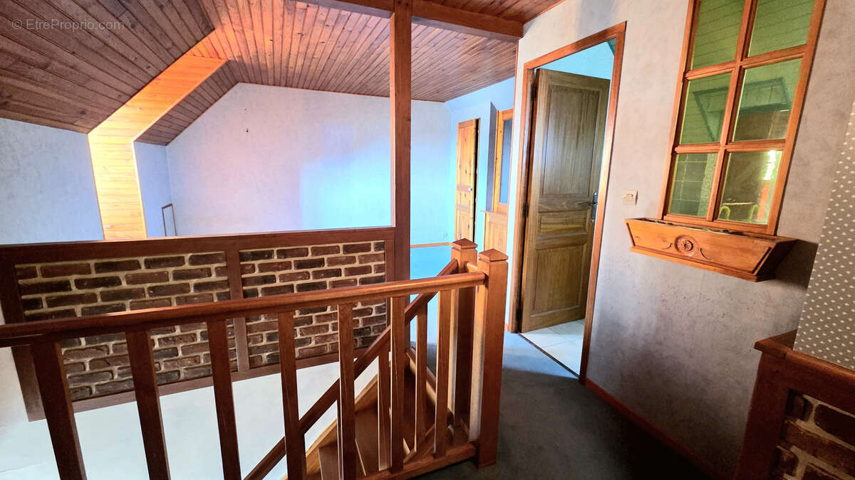 CHEMILLY   Maison sur sous-sol avec terrain de 1 500 m2 - photo 7