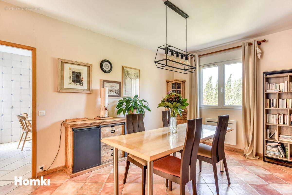 Maison à QUARANTE
