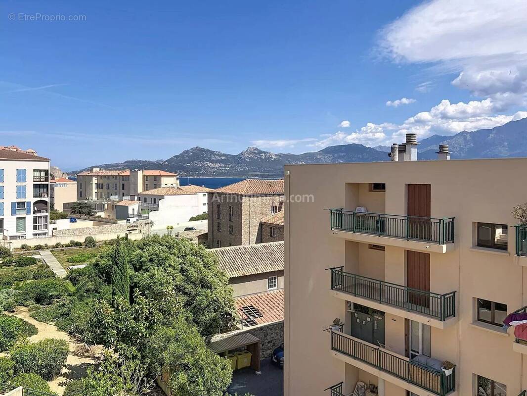 Appartement à CALVI