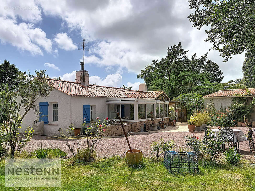 Maison à SAINT-URBAIN