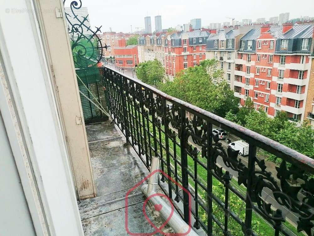 Appartement à PARIS-20E