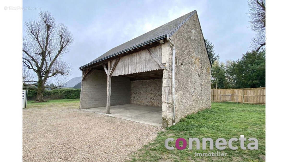 Ensemble immobilier de deux habitations a rochecorbon - photo 2