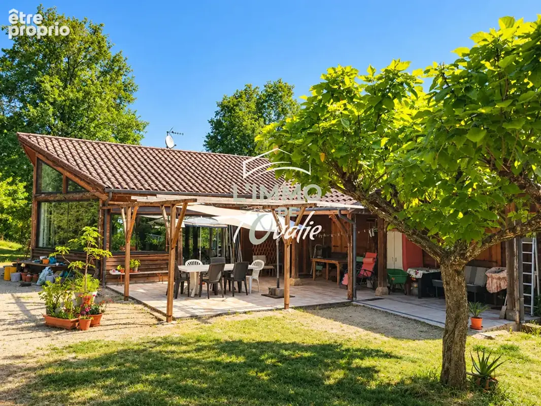 Maison Loubressac 5 pièce(s) 233 m2 + hangar + parc - photo 8