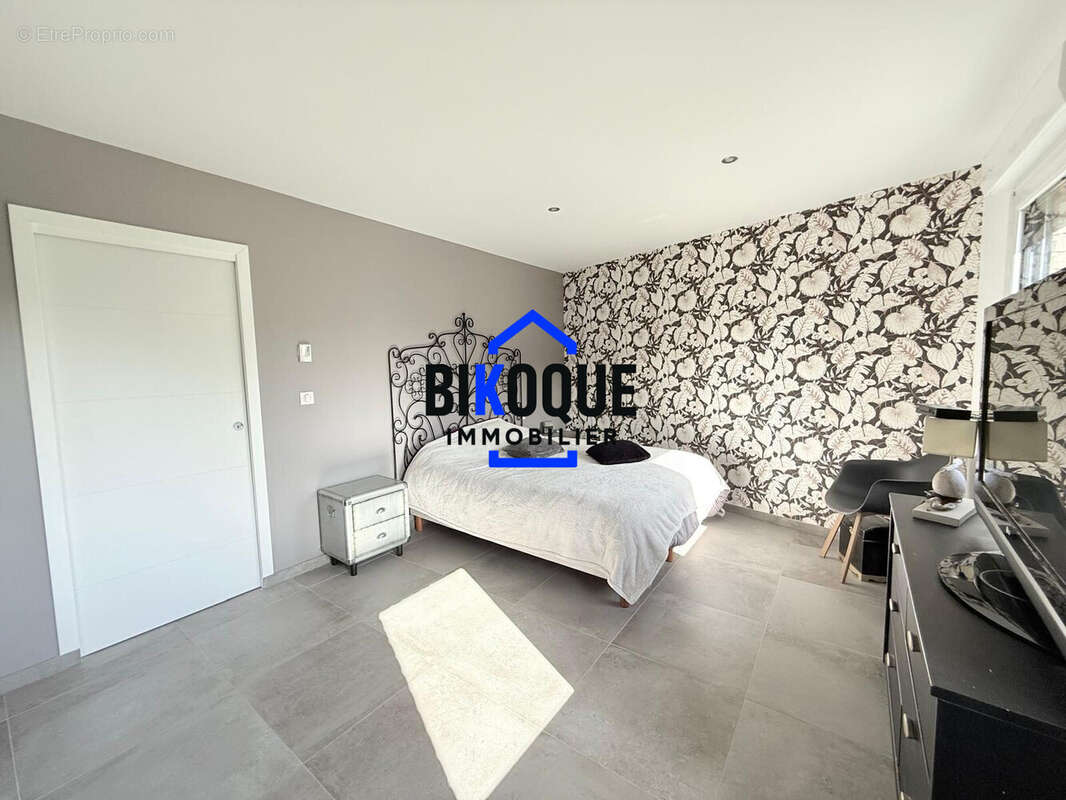Maison 177 m² à Teteghem  - photo 5