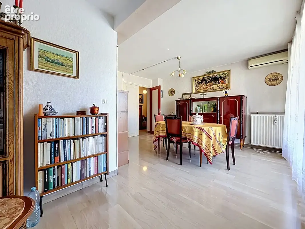 Appartement à MARSEILLE-4E
