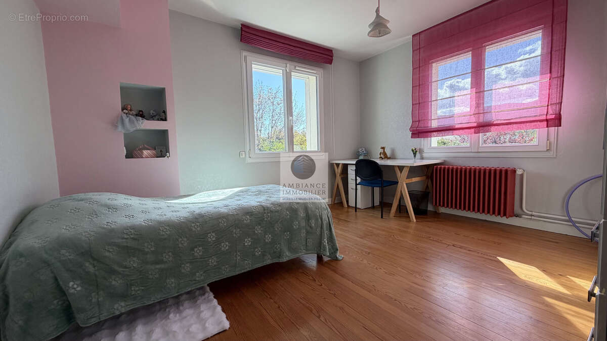 Maison à GUILHERAND-GRANGES