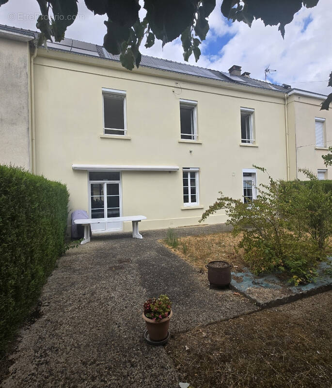 Maison de ville, 4 chambres, terrain, garage - photo 1