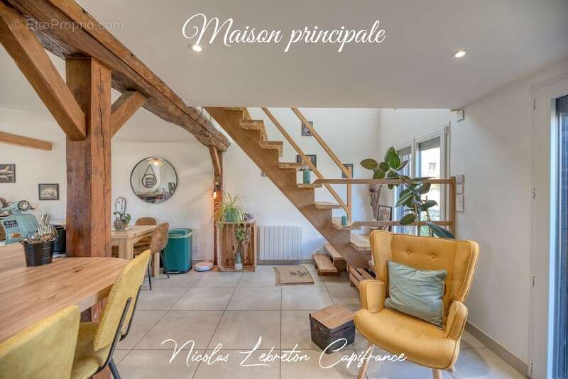 Maison à MESSEI