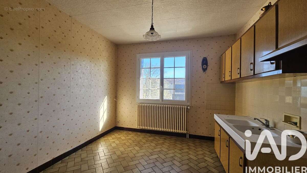Maison 115 m² à Juille  - photo 6