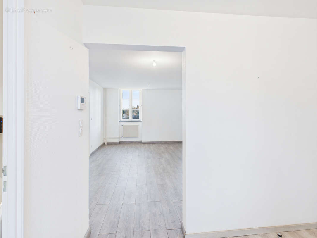 Appartement à CRAPONNE-SUR-ARZON